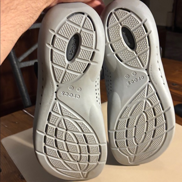 CROCS Lite Ride Men's Black Clog with Gray Trim - Picture 7 of 9